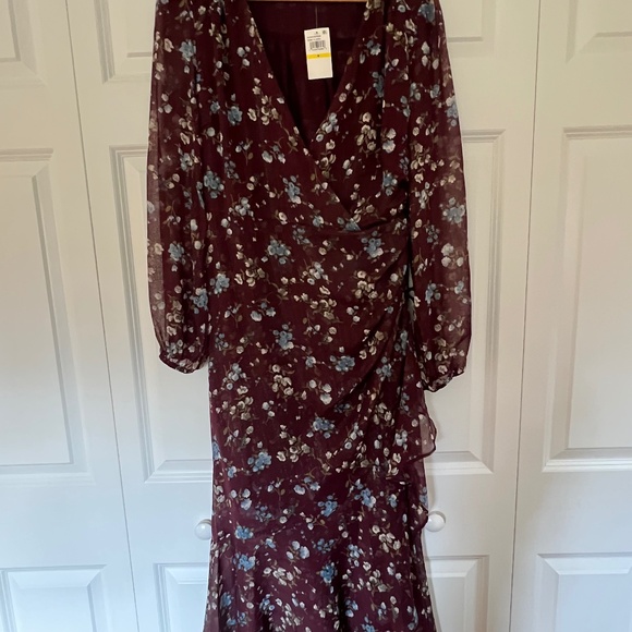 Astr The Label Wine Floral Long Sleeve Wrap Maxi Dress NWT - Picture 1 of 10
